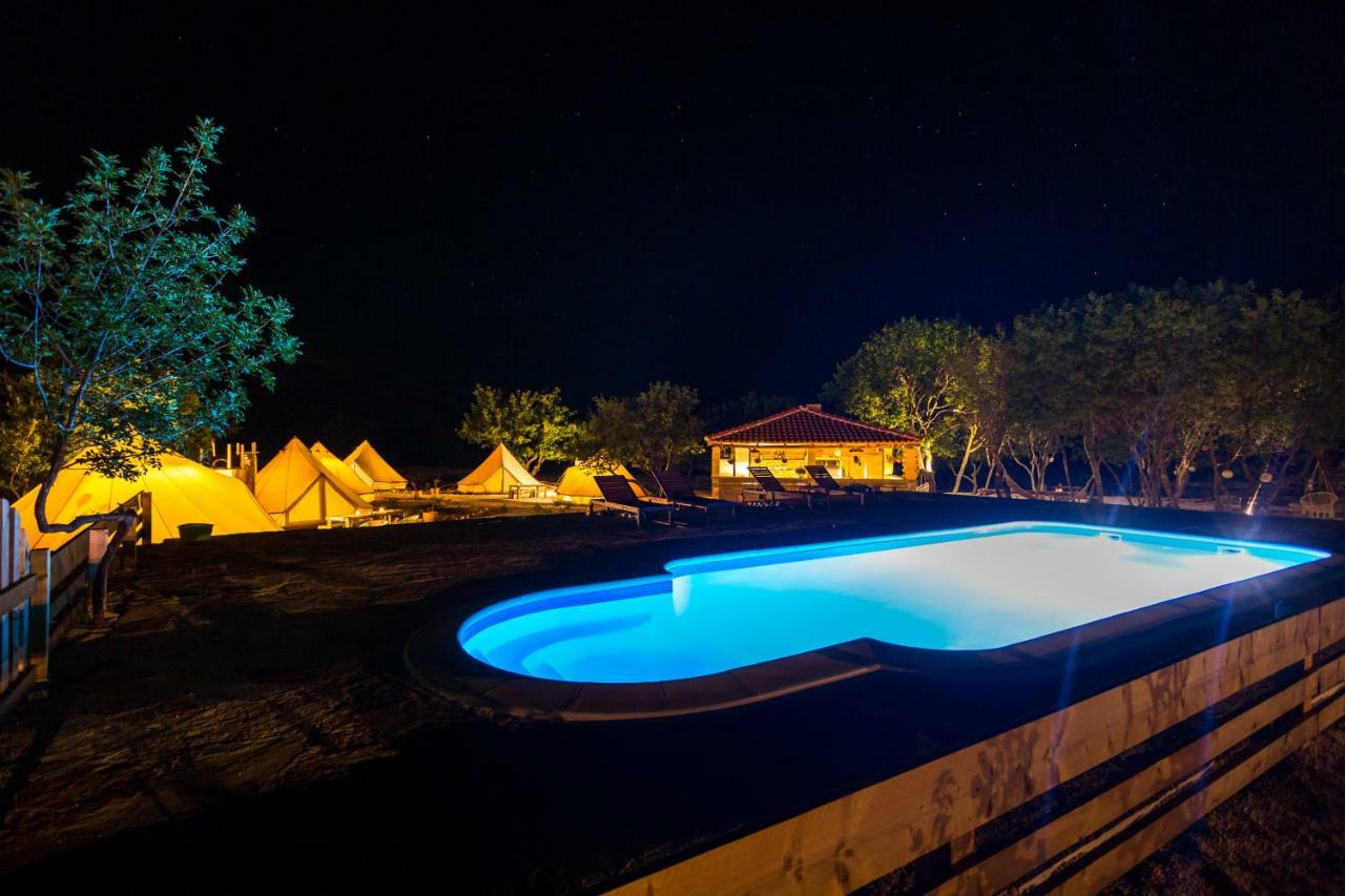 Hotel Boutique Camping Nono Ban Gornji Humac Exterior foto