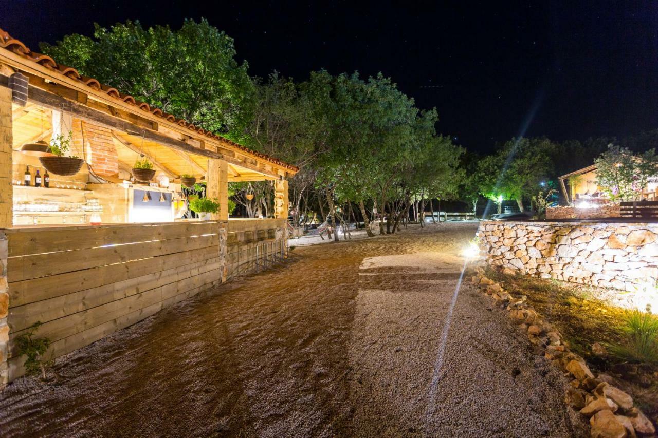 Hotel Boutique Camping Nono Ban Gornji Humac Exterior foto